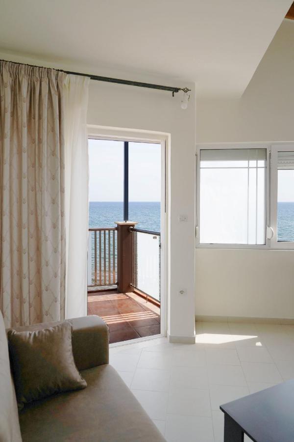 Cozy Corner Vs Beachfront Stalós Esterno foto