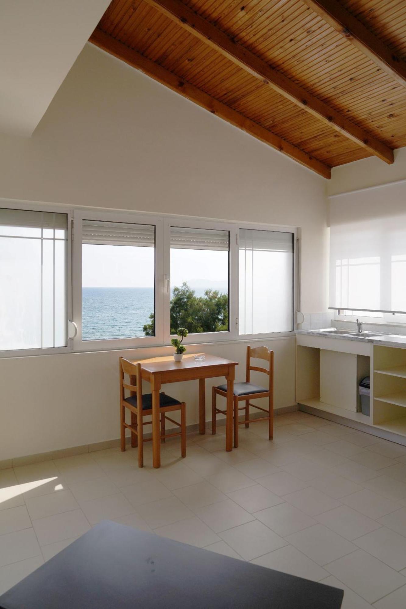 Cozy Corner Vs Beachfront Stalós Esterno foto